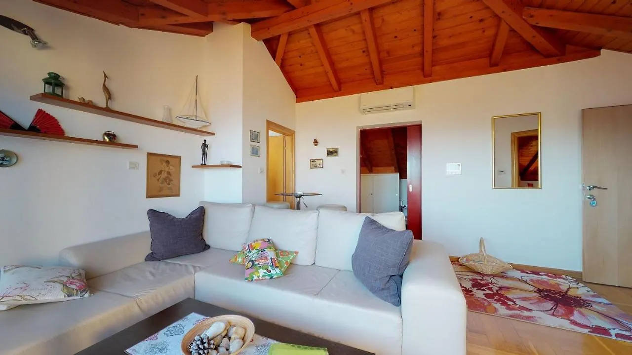 Villa Luppo Ičići 0*,  Horvátország